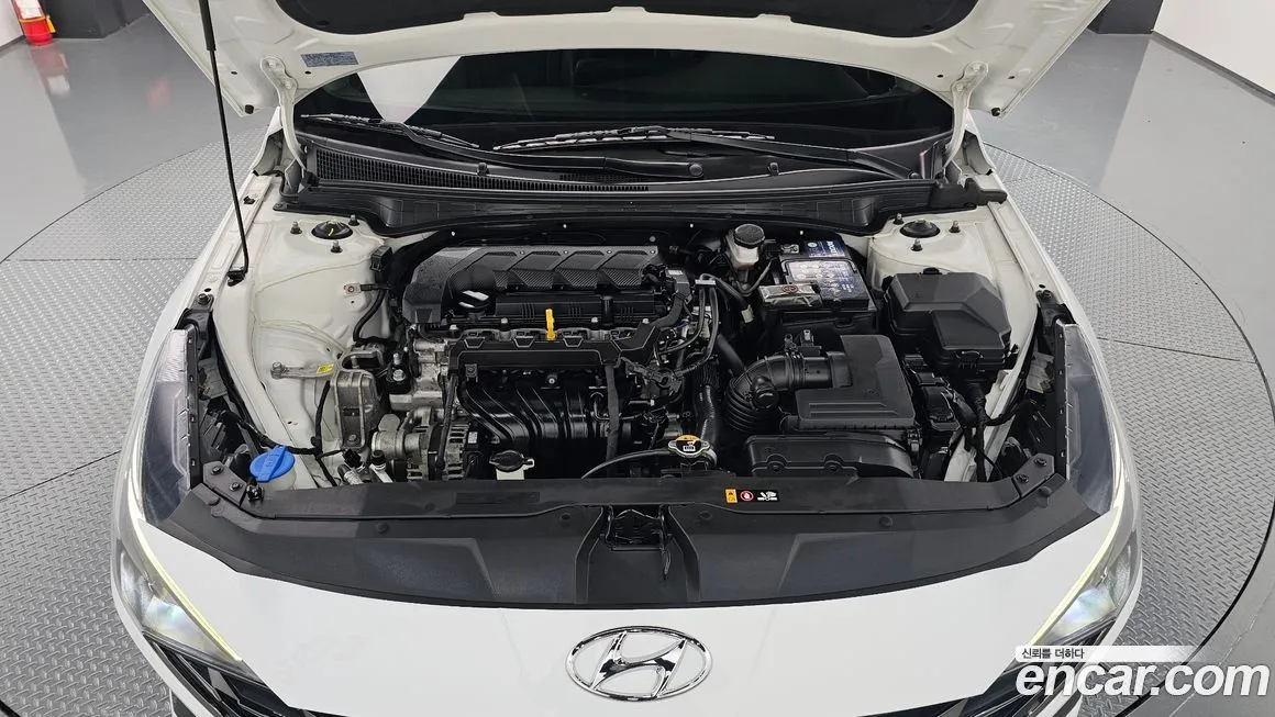 Hyundai AVANTE — фото 6