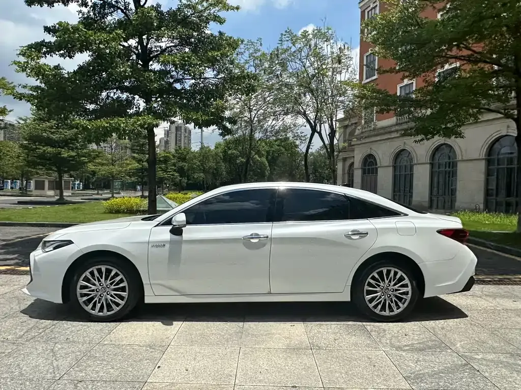 Toyota Avalon 2023 из CN, фото 4