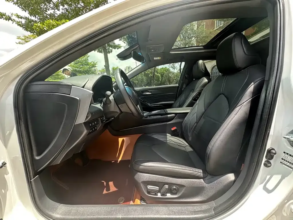 Toyota Avalon 2023 из CN, фото 9