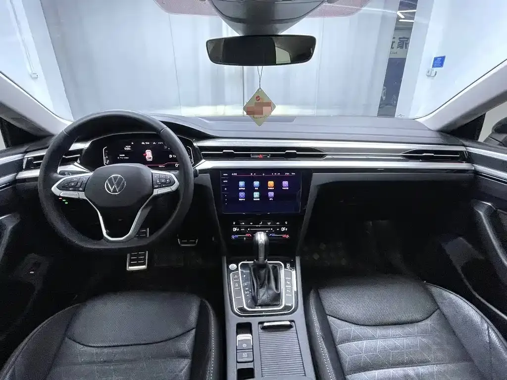 Volkswagen CC 2023 из CN, фото 3