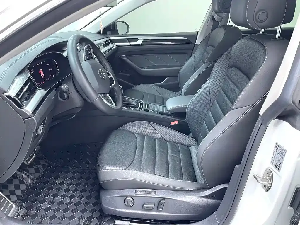 Volkswagen CC 2023 из CN, фото 6