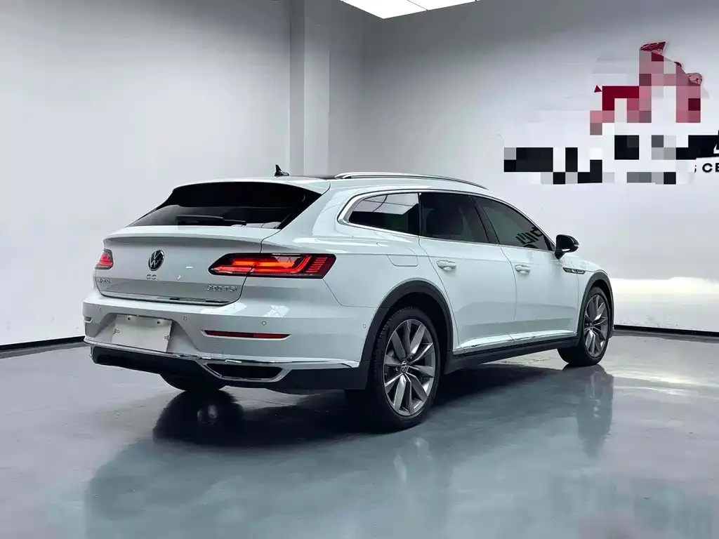 Volkswagen CC 2023 из CN, фото 8