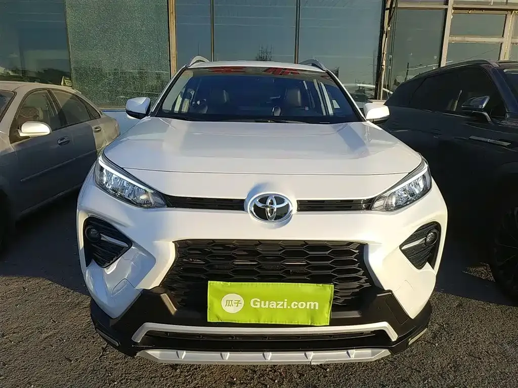 Toyota Wildlander 2023 из CN, фото 3