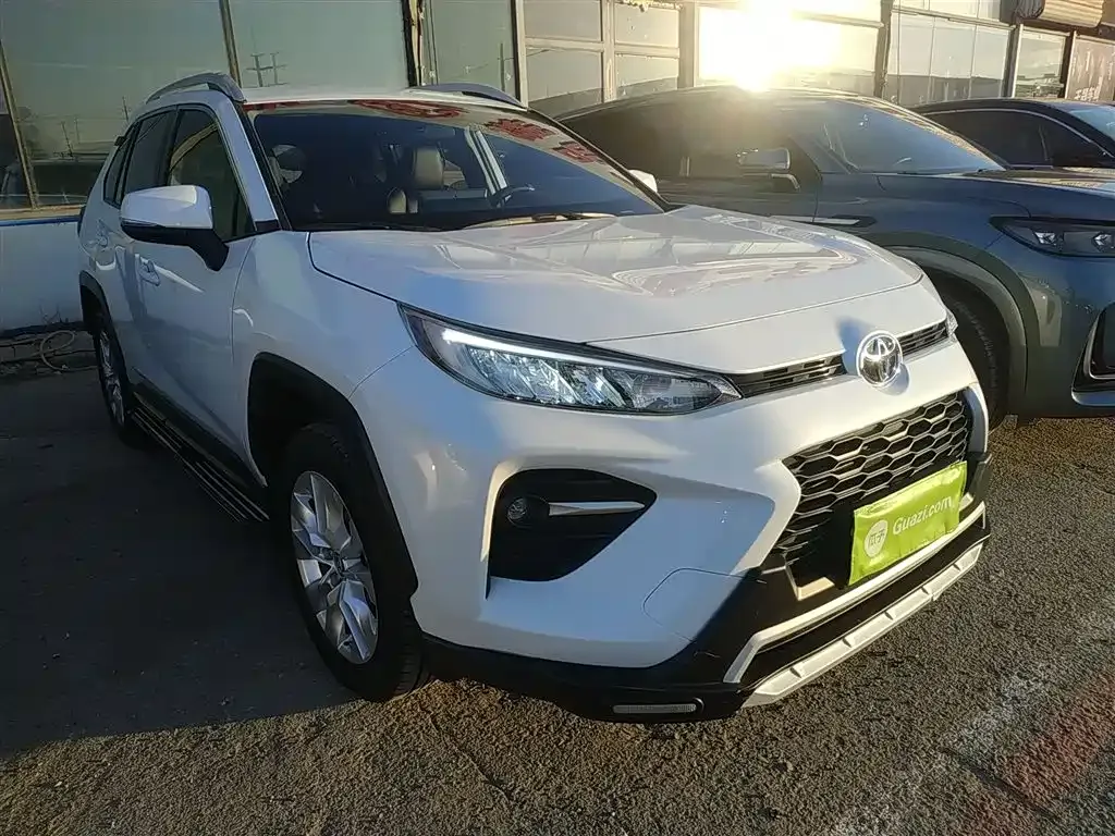 Toyota Wildlander 2023 из CN, фото 4