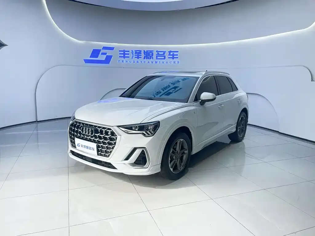 Audi Q3 2023 из CN, фото 1