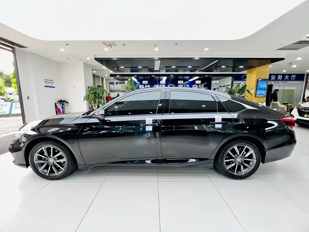 Honda Inspire 2022 из CN, фото 5