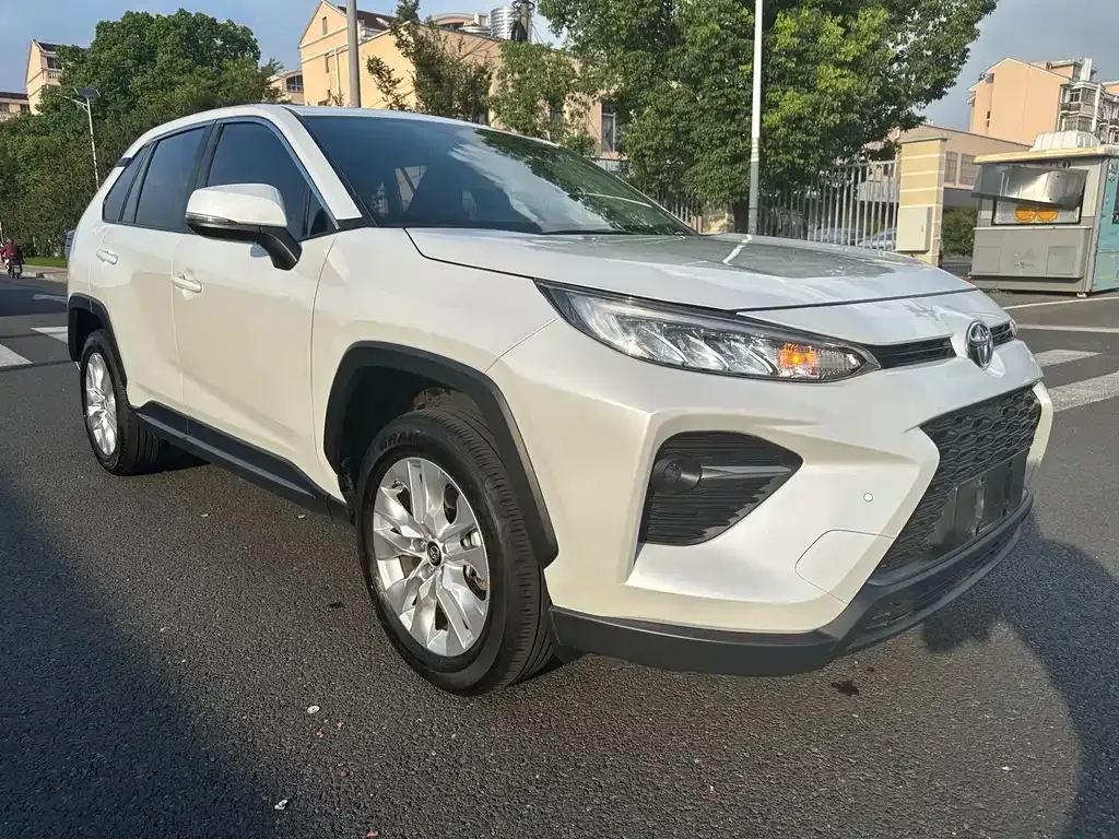Toyota Wildlander 2023 из CN, фото 3