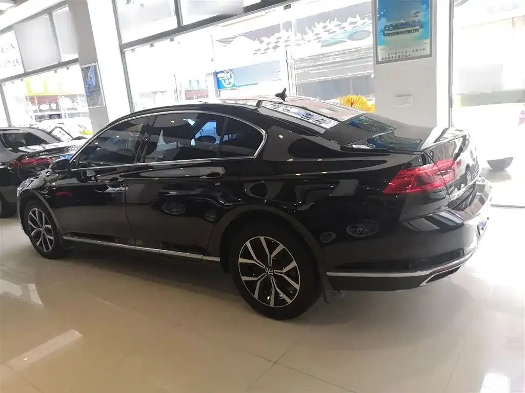 Volkswagen Magotan 2022 из CN, фото 5