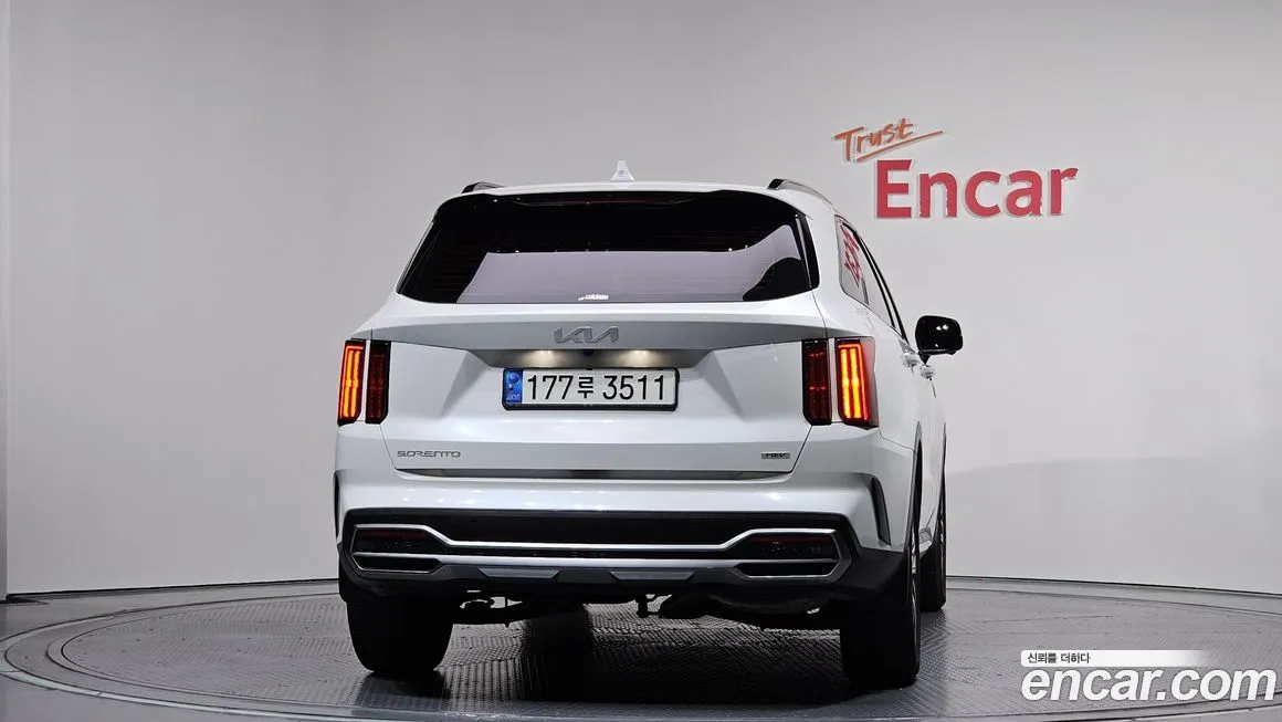 Kia Sorento — фото 4