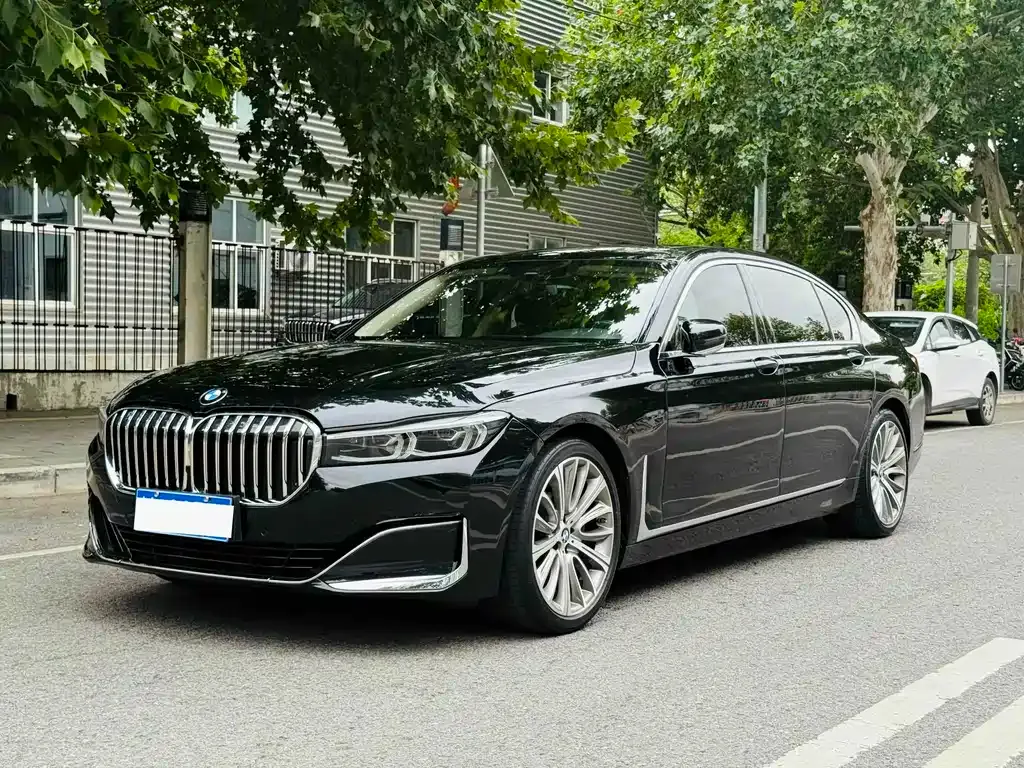 BMW 7 Series 2021 из CN, фото 1