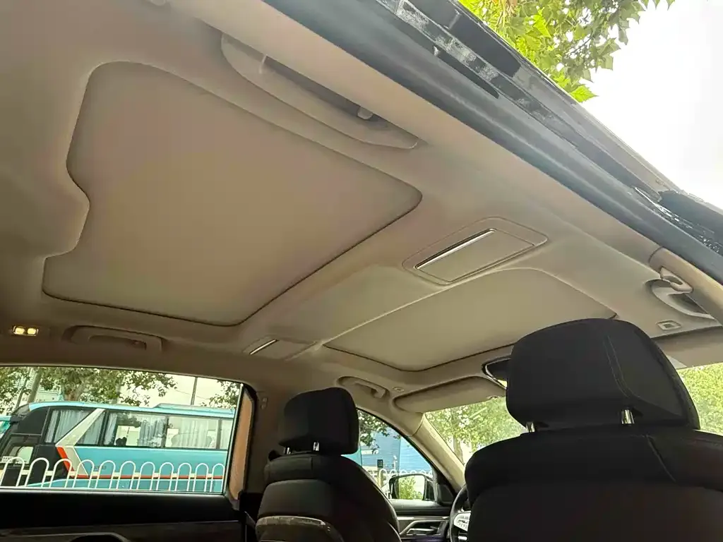 BMW 7 Series 2021 из CN, фото 6