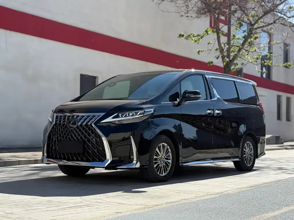 Toyota Vellfire 2022 из CN, фото 1