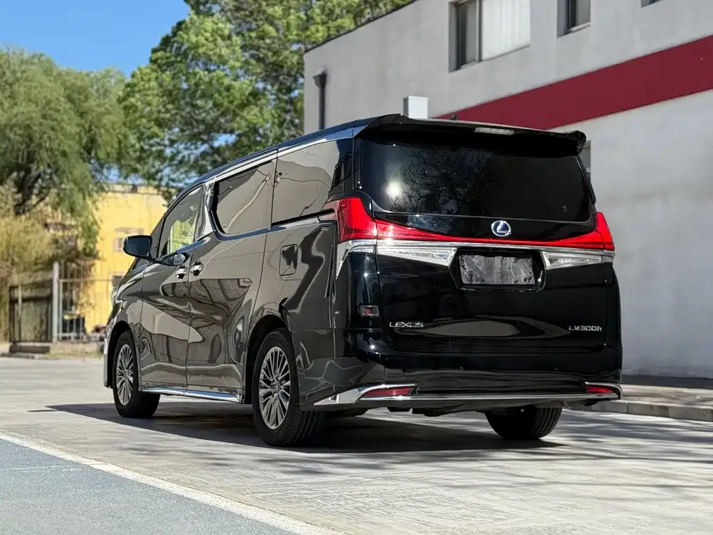Toyota Vellfire 2022 из CN, фото 4