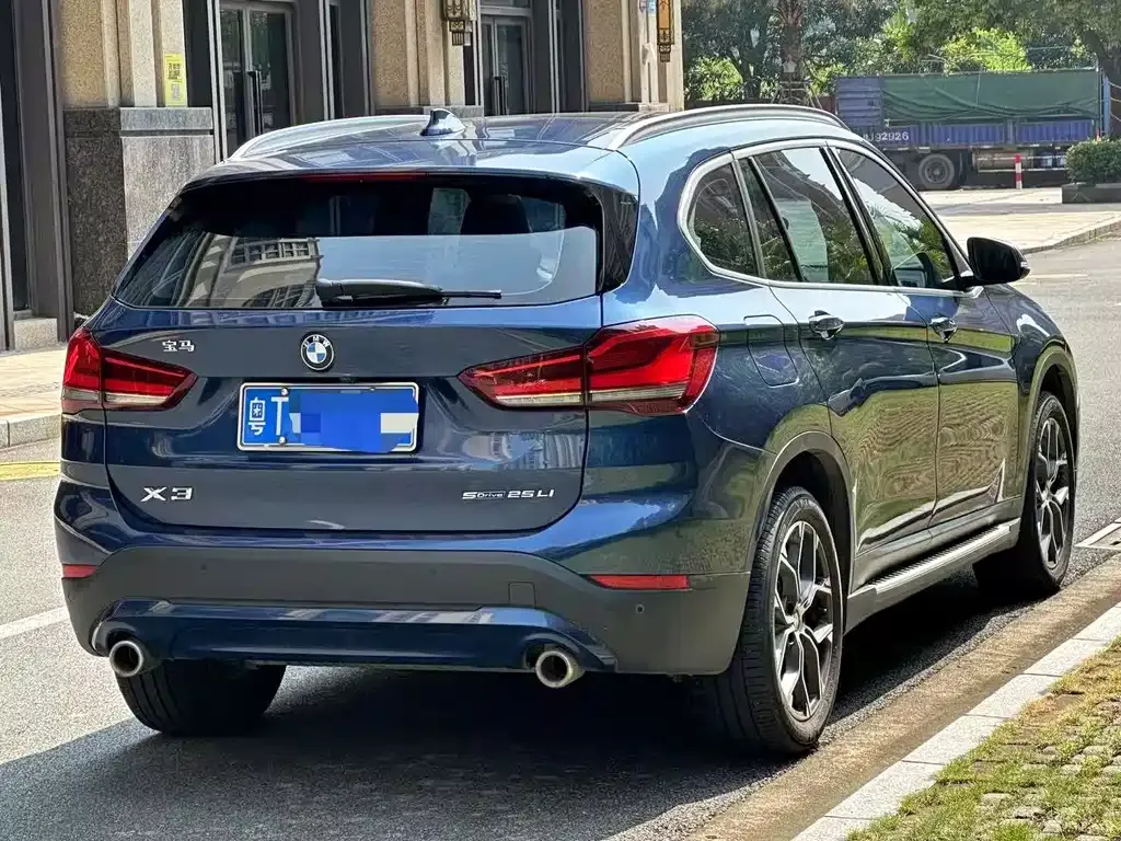 BMW X1 2021 из CN, фото 4