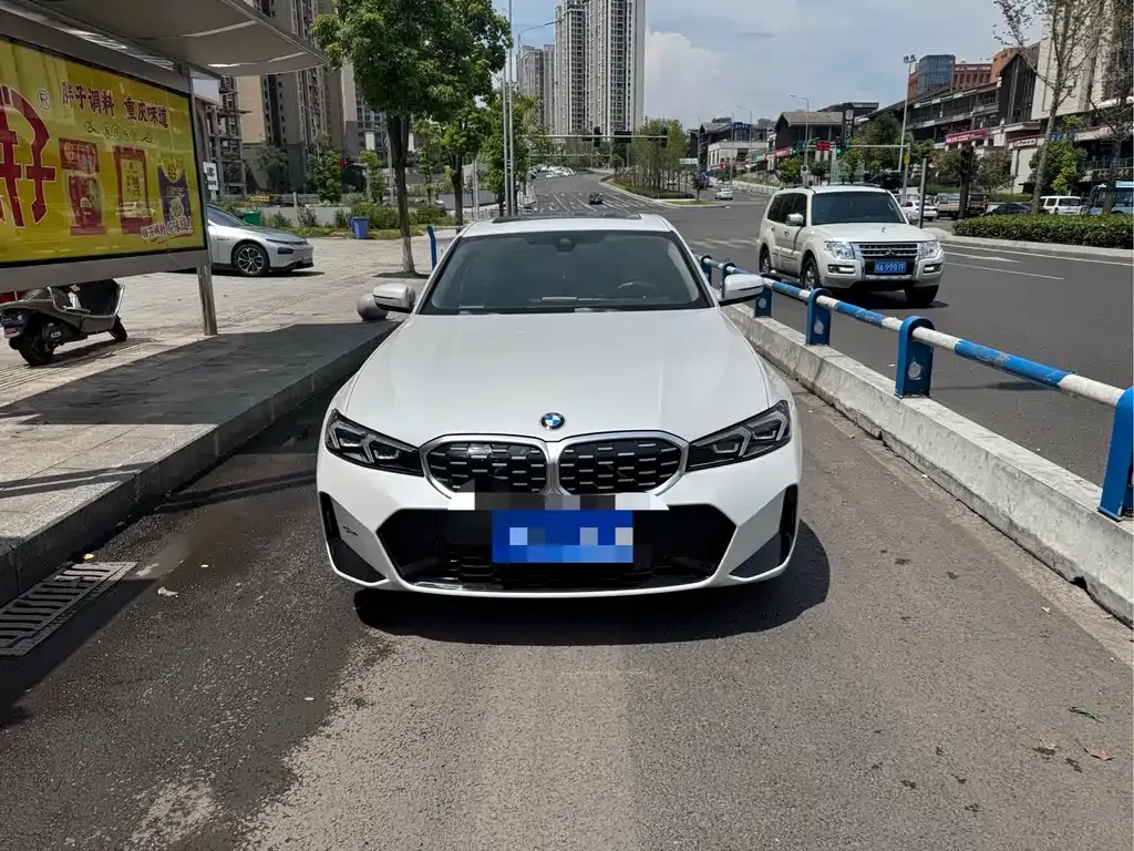 BMW 3 Series 2024 из CN, фото 2