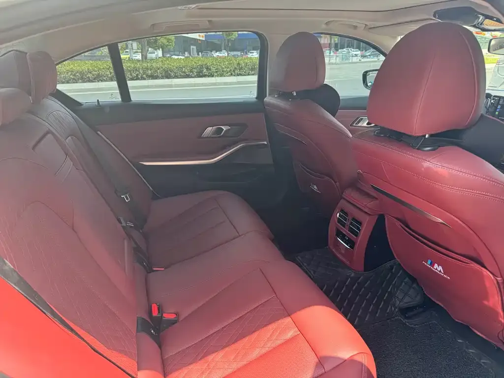 BMW 3 Series 2024 из CN, фото 5