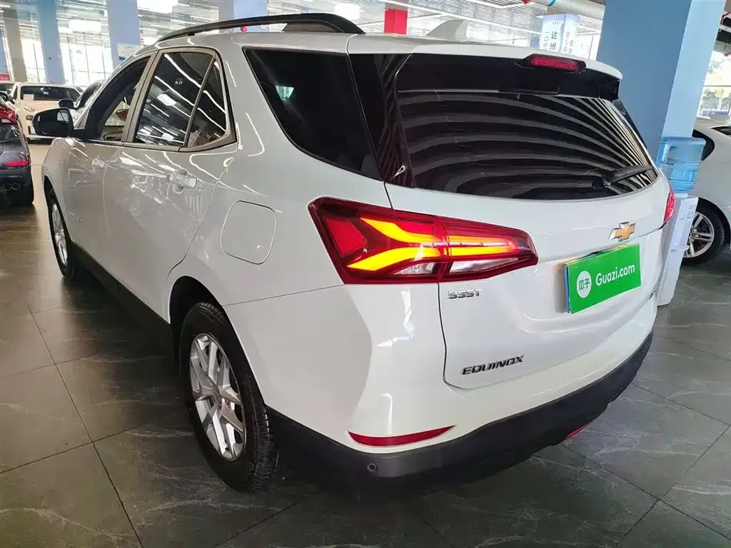 Chevrolet Equinox 2022 из CN, фото 5