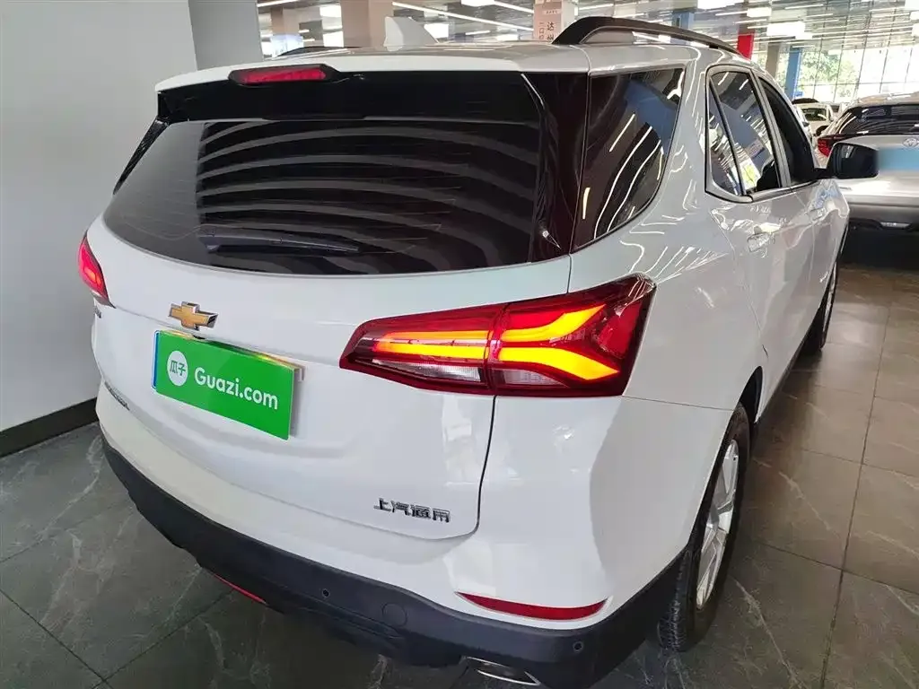 Chevrolet Equinox 2022 из CN, фото 7