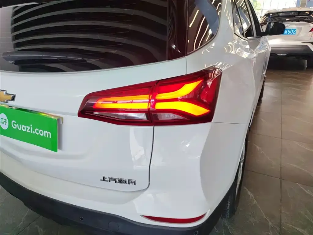 Chevrolet Equinox 2022 из CN, фото 8
