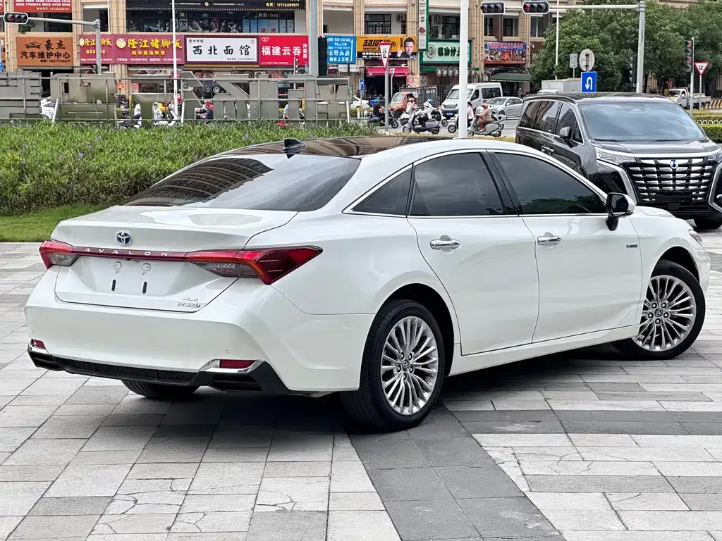 Toyota Avalon 2021 из CN, фото 4