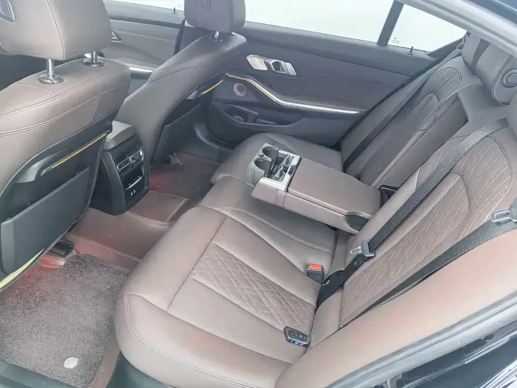 BMW 3 Series 2022 из CN, фото 10