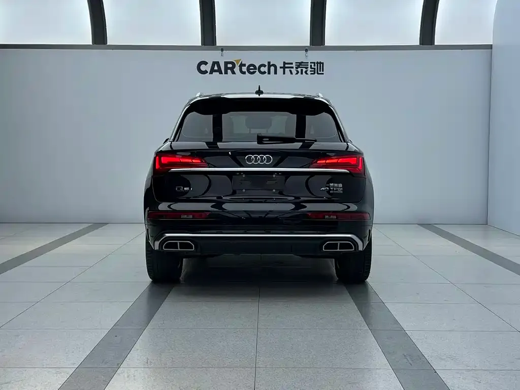 Audi Q5L 2022 из CN, фото 2