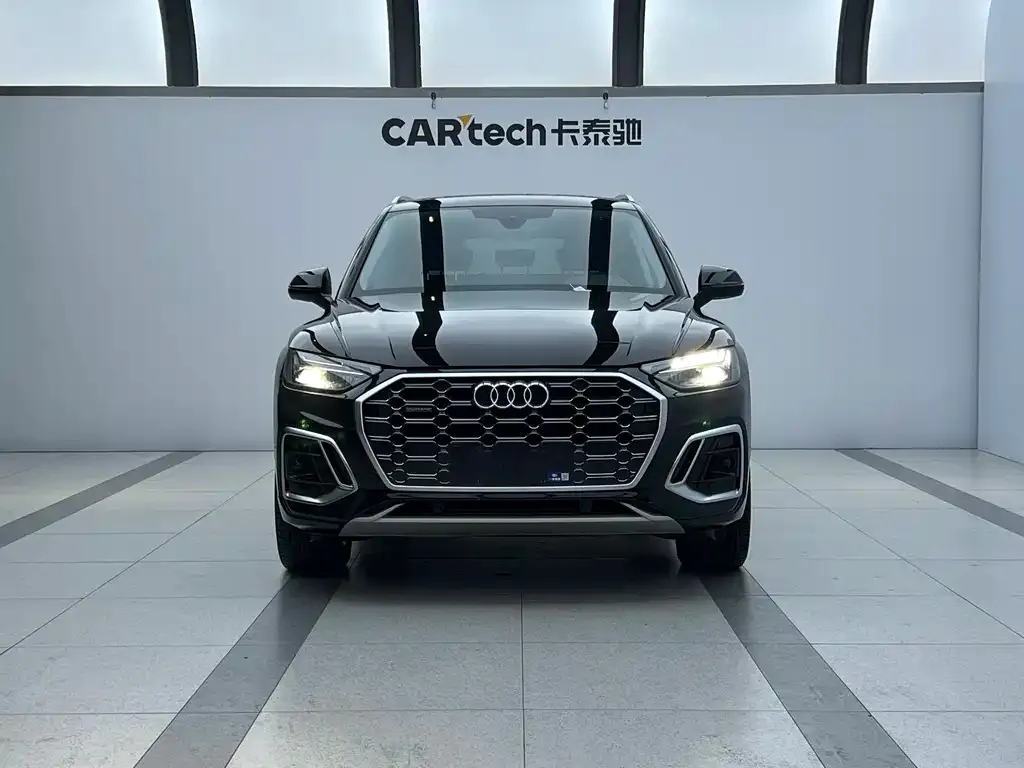 Audi Q5L 2022 из CN, фото 3