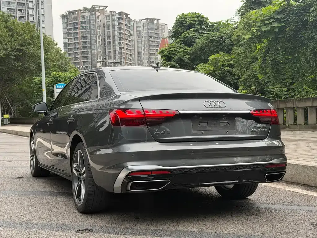 Audi A4L 2021 из CN, фото 7