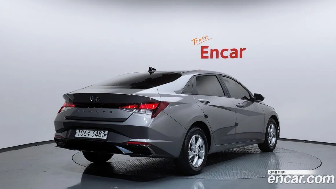 Hyundai AVANTE 2021 из KR, фото 2