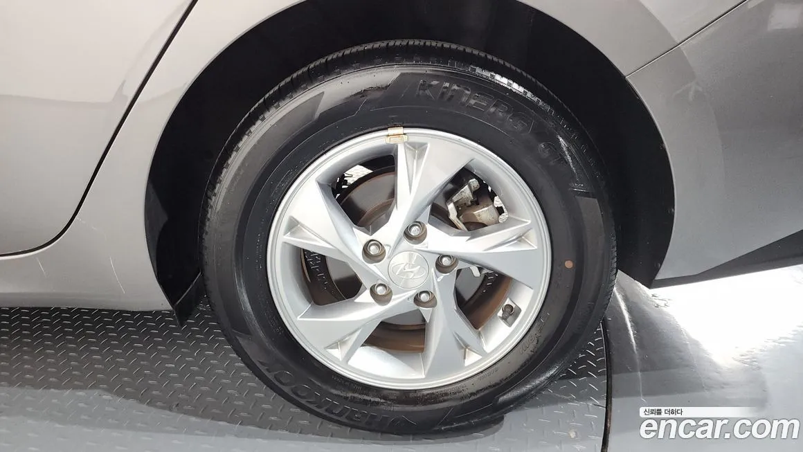Hyundai AVANTE 2021 из KR, фото 5