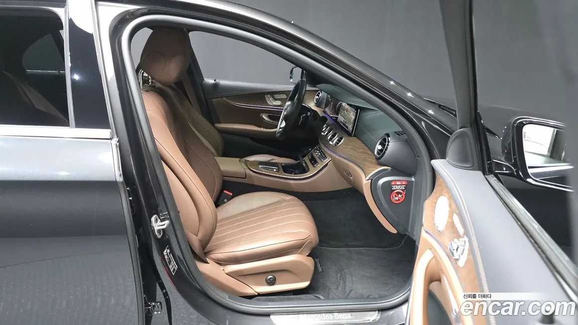 Mercedes-Benz E-Class 2023 из KR, фото 10