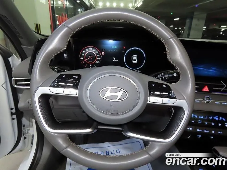 Hyundai AVANTE — фото 8