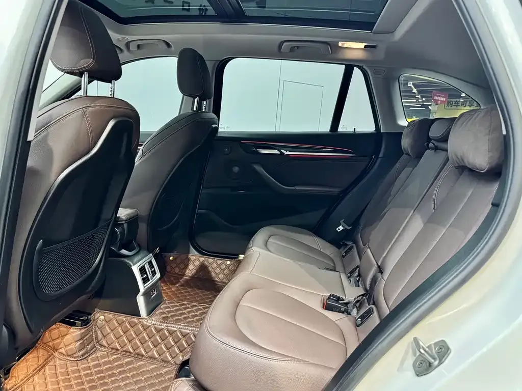 BMW X1 2023 из CN, фото 9