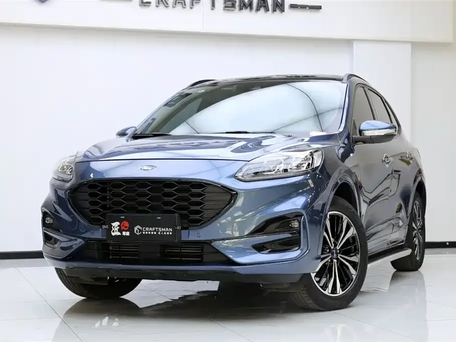 Ford Escape 2022 из CN, фото 2