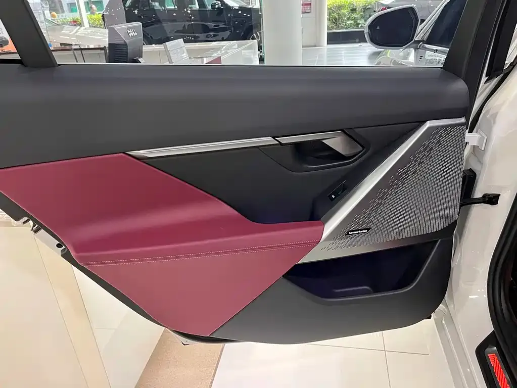 BMW i5 2024 из CN, фото 10