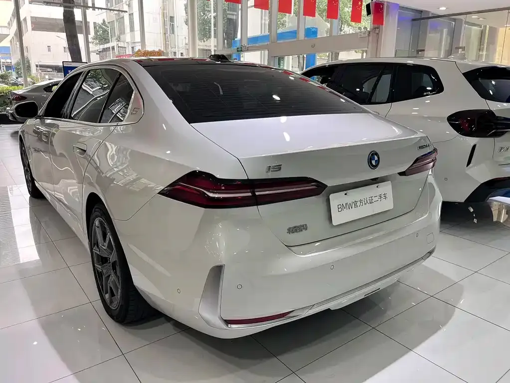 BMW i5 2024 из CN, фото 3