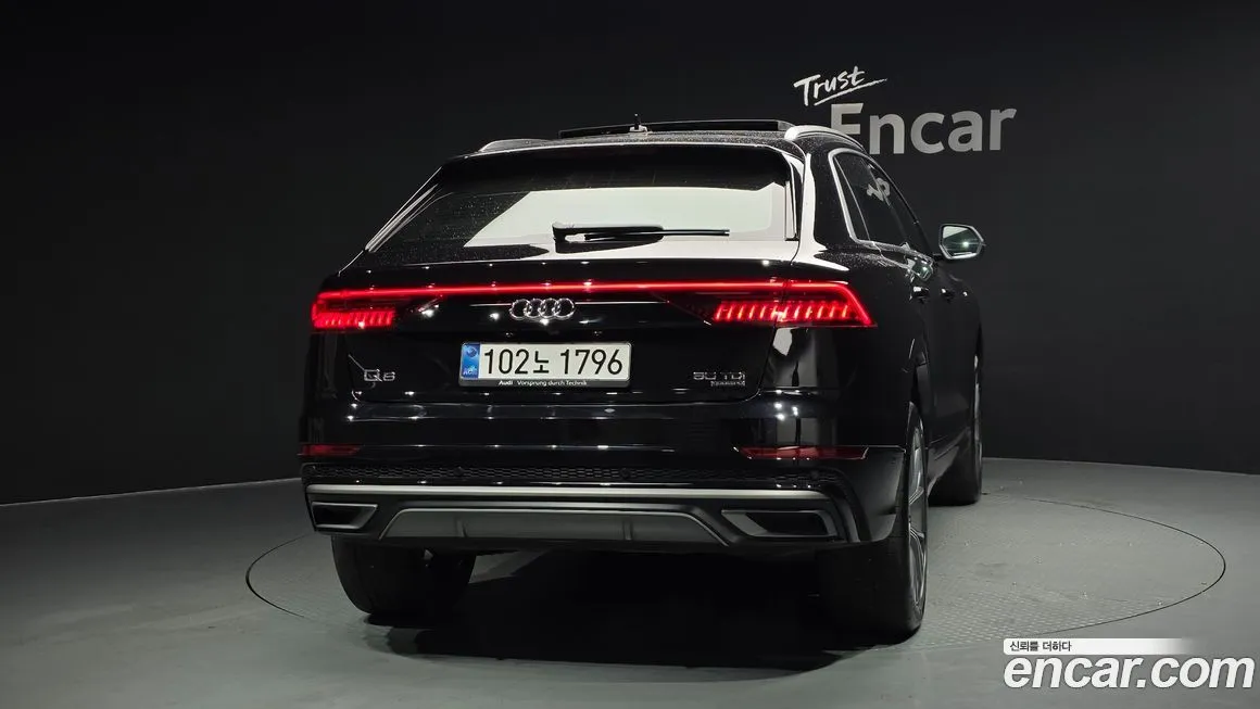 Audi Q8 2021 из KR, фото 4