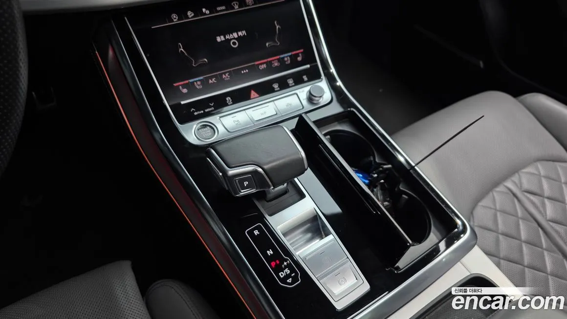 Audi Q8 2021 из KR, фото 9