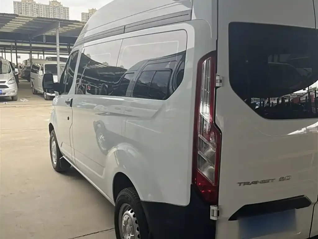 Ford Transit 2021 из CN, фото 5