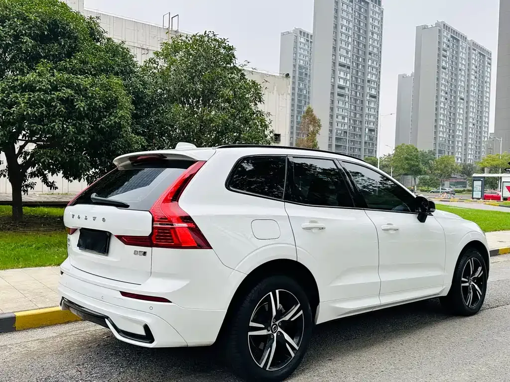 Volvo XC60 2022 из CN, фото 5
