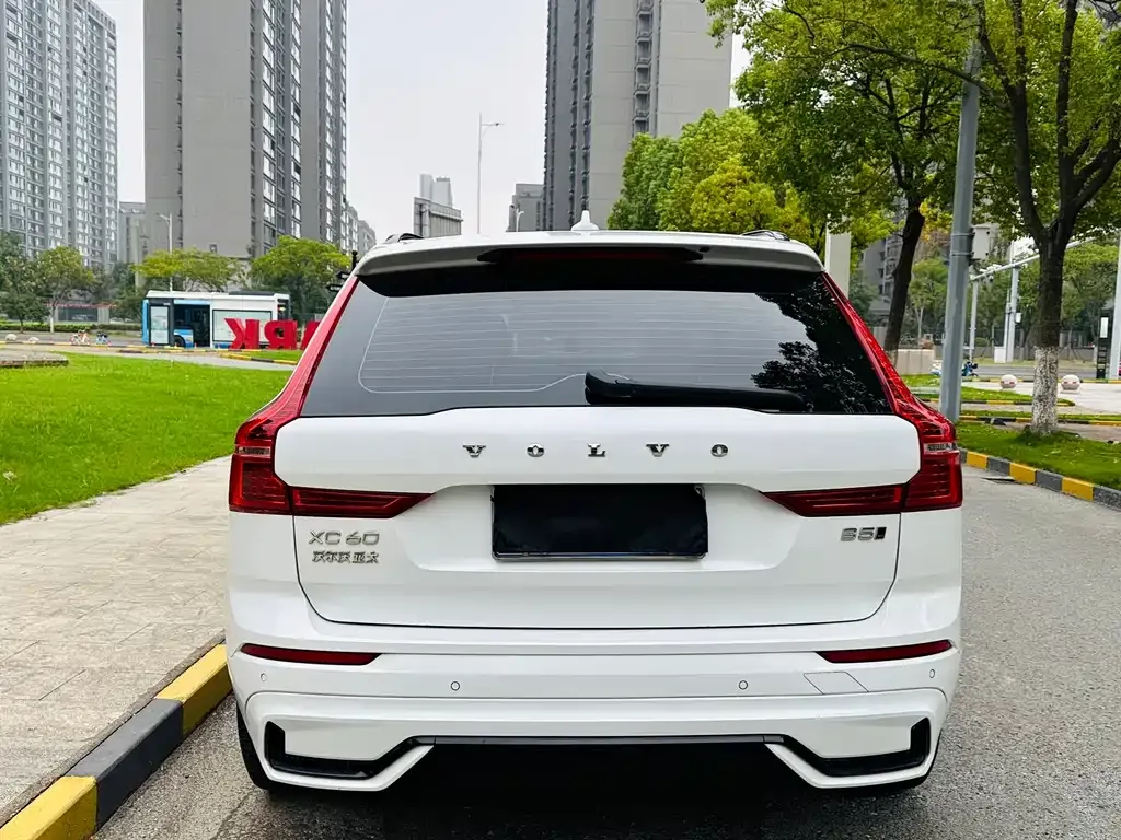 Volvo XC60 2022 из CN, фото 6