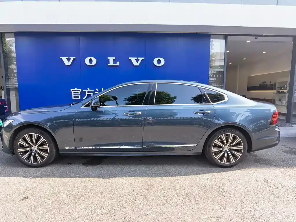 Volvo S90 2022 из CN, фото 3