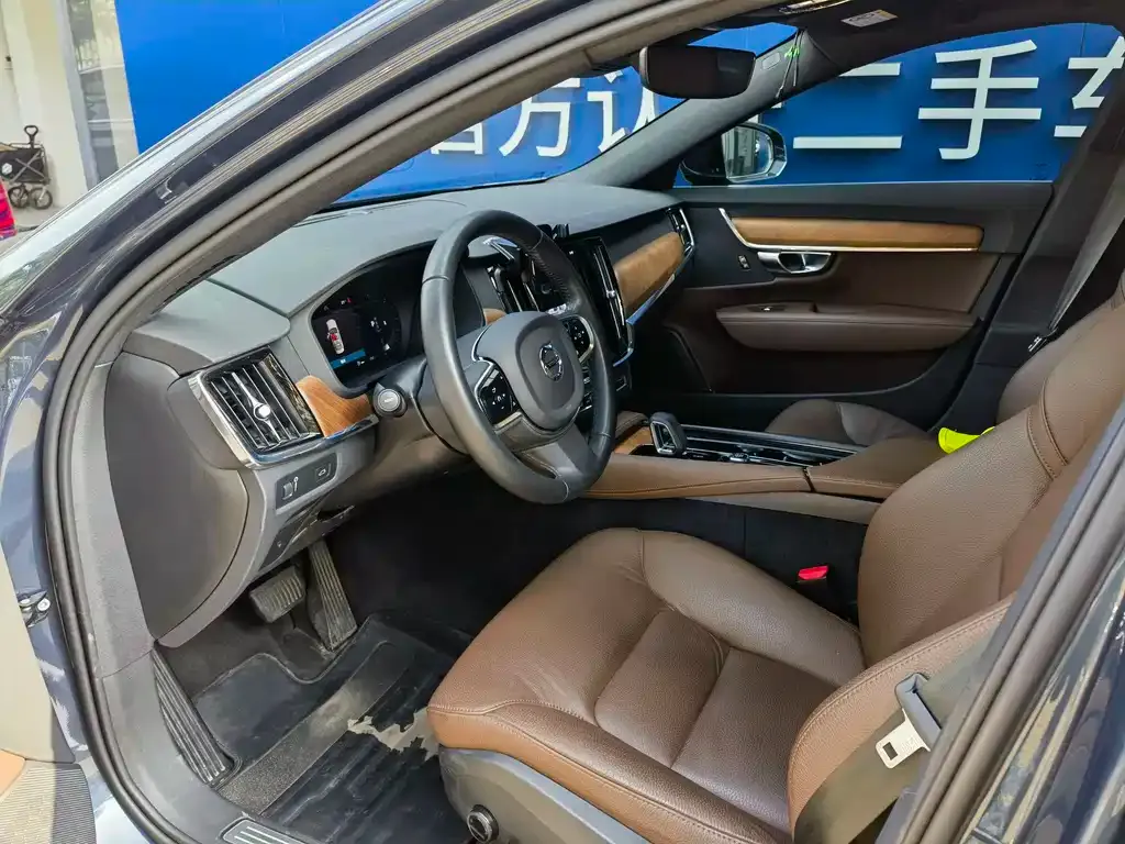 Volvo S90 2022 из CN, фото 8