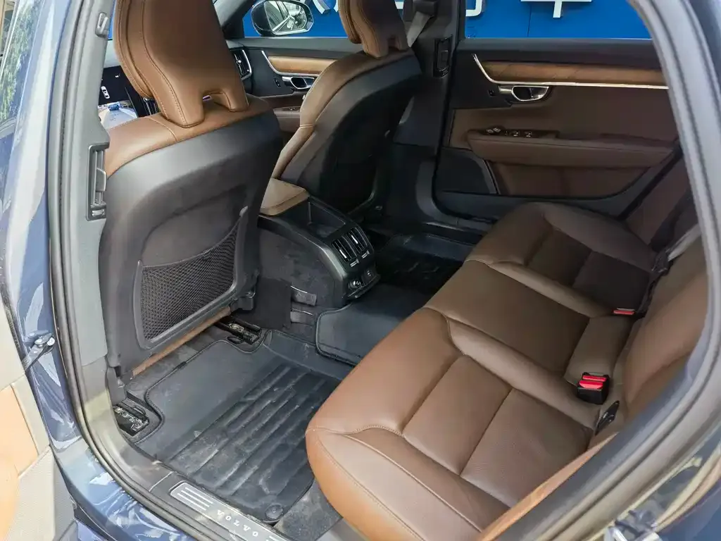 Volvo S90 2022 из CN, фото 9