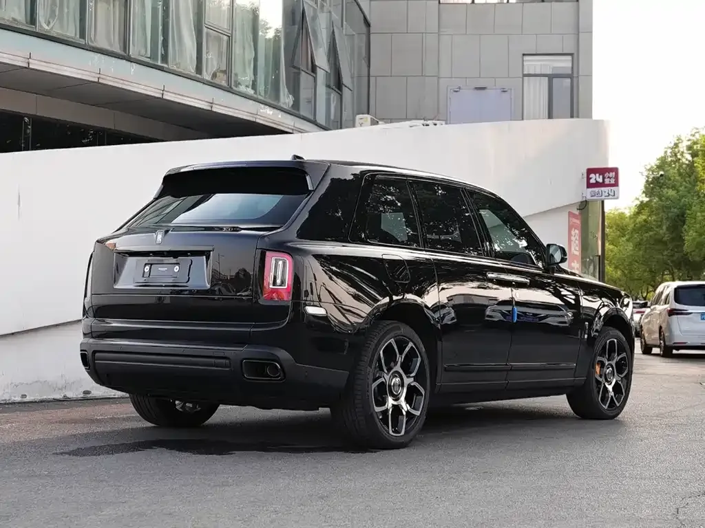 Rolls-Royce Cullinan 2022 из CN, фото 8
