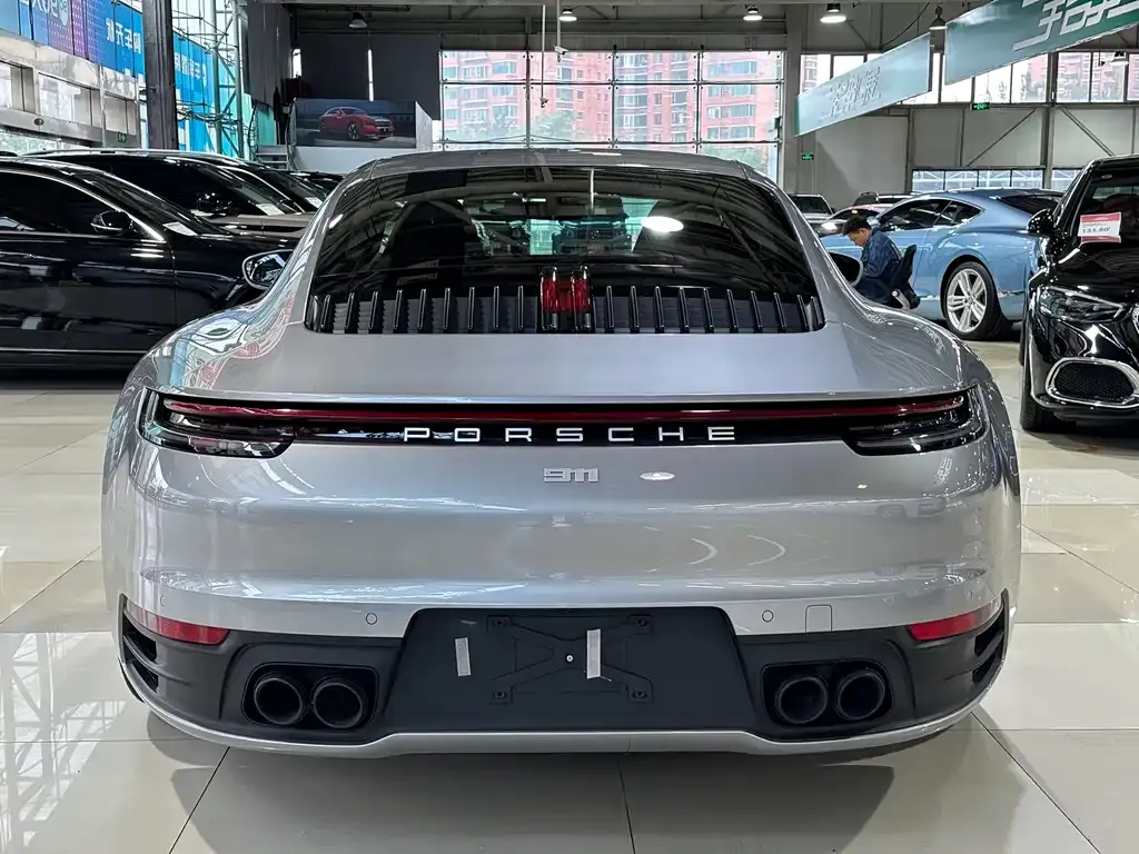 Porsche 911 2024 из CN, фото 5