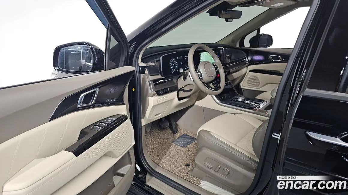 Kia Carnival — фото 10