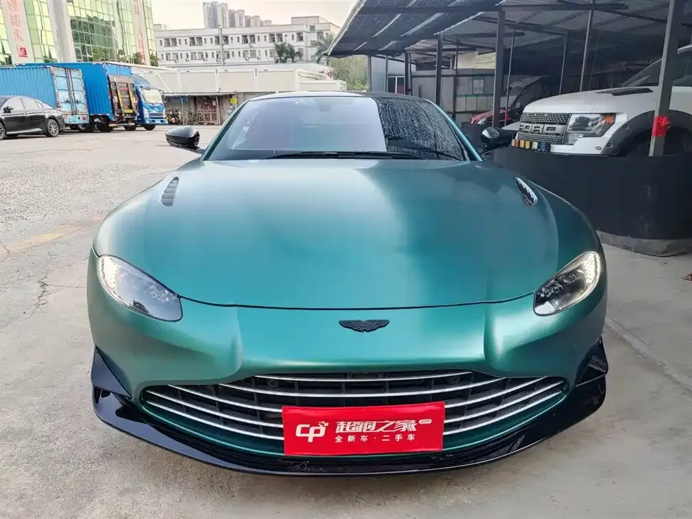 Aston Martin V8 Vantage 2022 из CN, фото 2