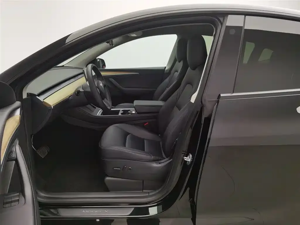 Tesla Model Y 2022 из CN, фото 10