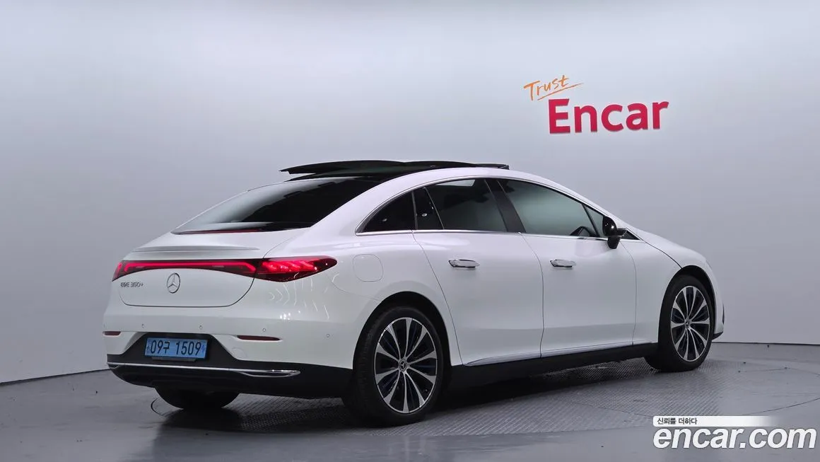 Mercedes-Benz EQE 2023 из KR, фото 2